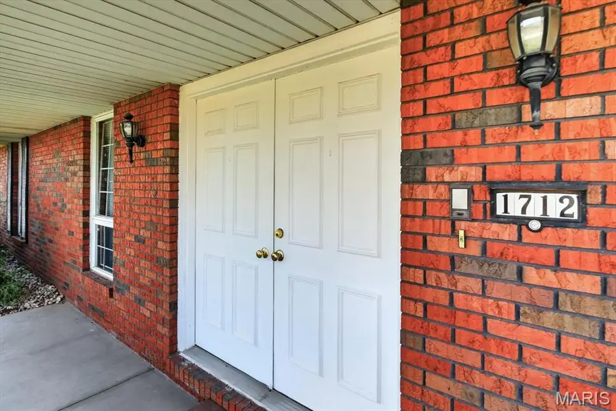 1712 Saint Andrews Drive, Shiloh, IL 62269 - #2