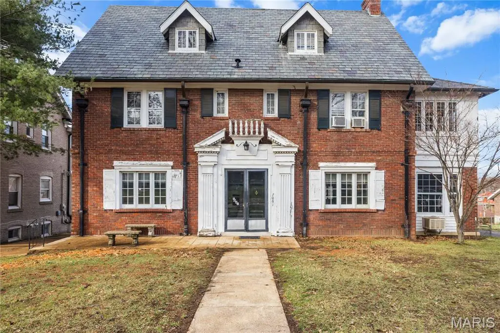 7061 Maryland Avenue, University City, MO 63130 - #1