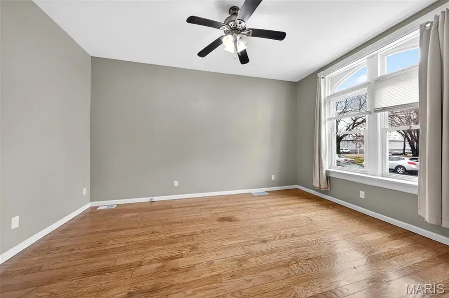 7820 Michigan Avenue, Saint Louis, MO 63111 - #3