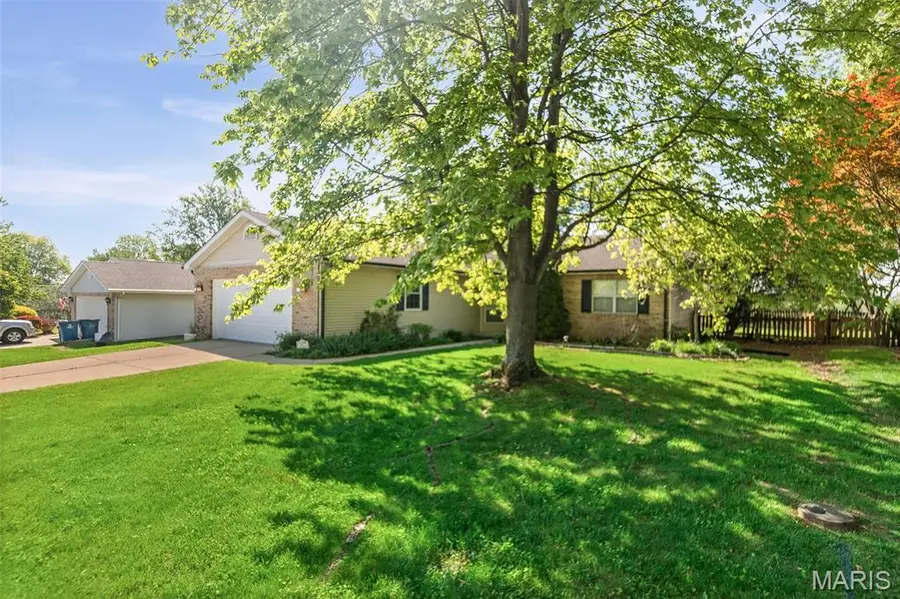 3812 Rolling Meadows Drive, Shiloh, IL 62221 - #3