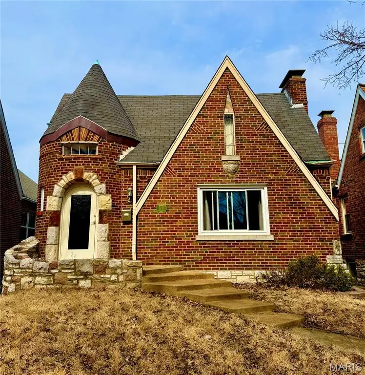 5241 Lindenwood Avenue, Saint Louis, MO 63109 - #1