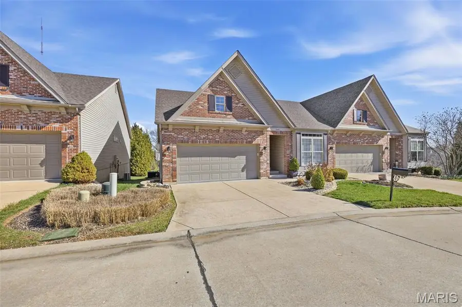 5421 Ivy Summit Court, Tesson Ferry, MO 63128 - #2