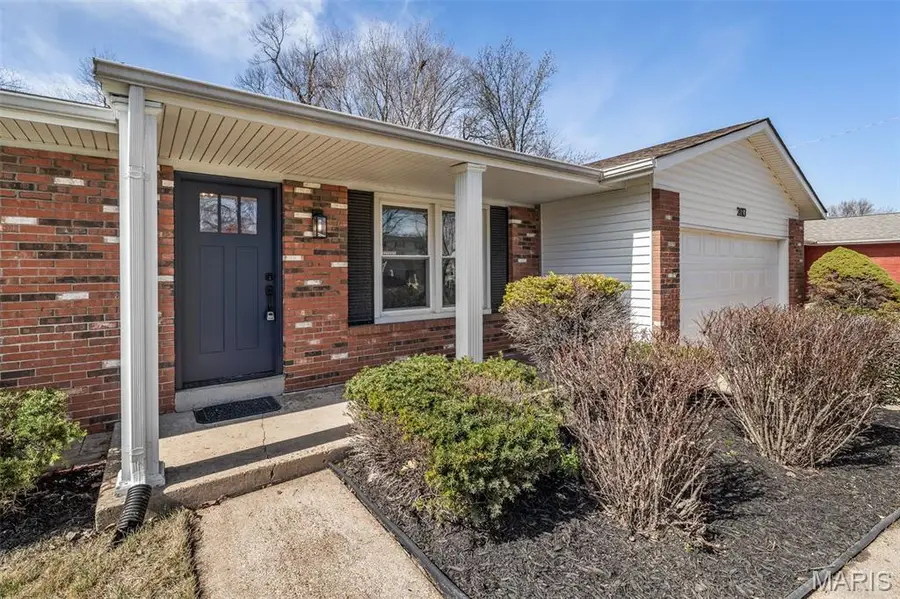 2813 Olde Chelsea Drive, Saint Charles, MO 63301 - #3