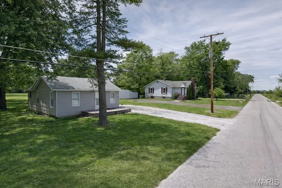 2272 Carol Street, East Saint Louis, IL 62206 - #2