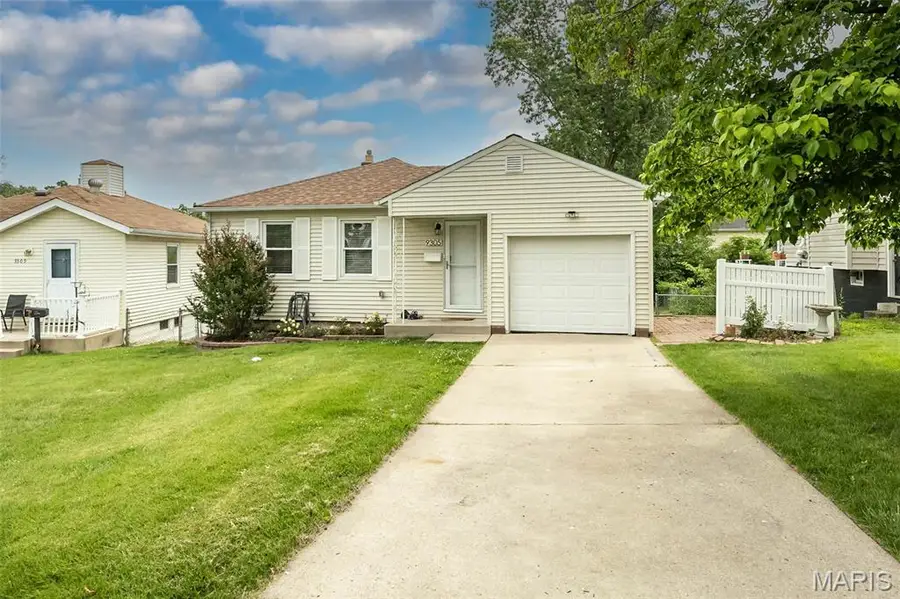 9305 Cloverhurst Drive, Affton, MO 63123 - #2