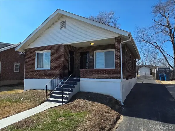 3237 Marshall Avenue, St John, MO 63114
