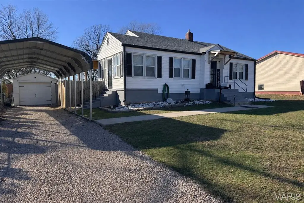 103 N Country Lane, Desloge, MO 63601 - #1