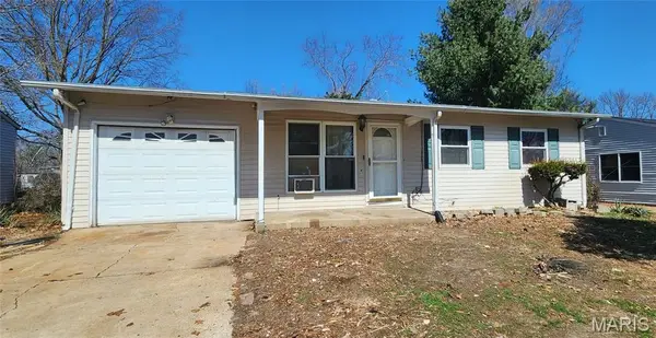 12371 Pinta Drive, St Louis, MO 63138