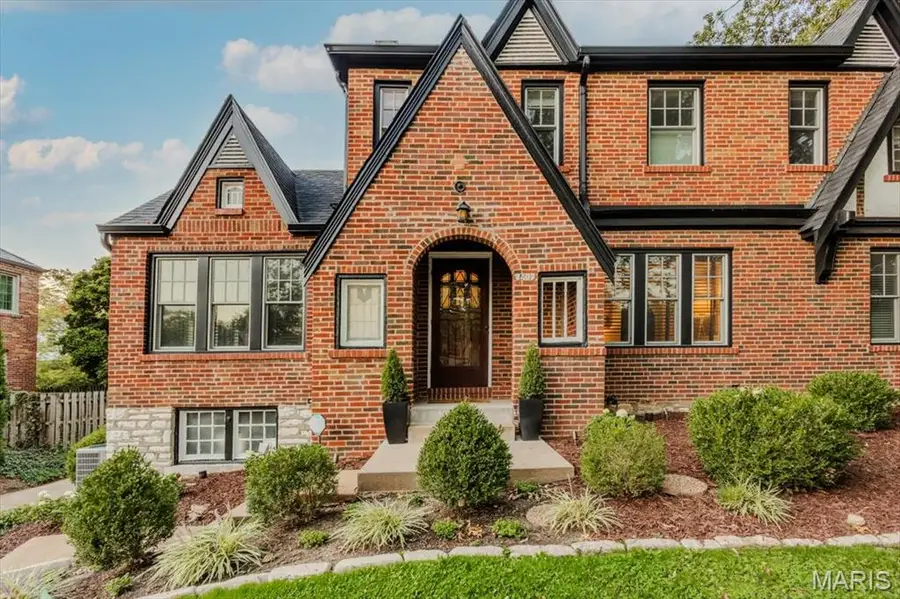 7407 Buckingham Drive, Clayton, MO 63105 - #3