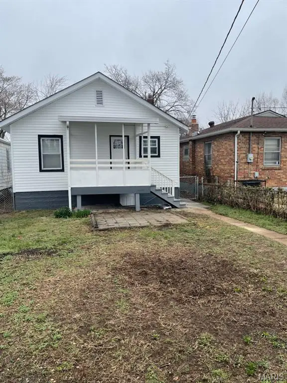 4404 S 39th Street, Saint Louis, MO 63116 - #3