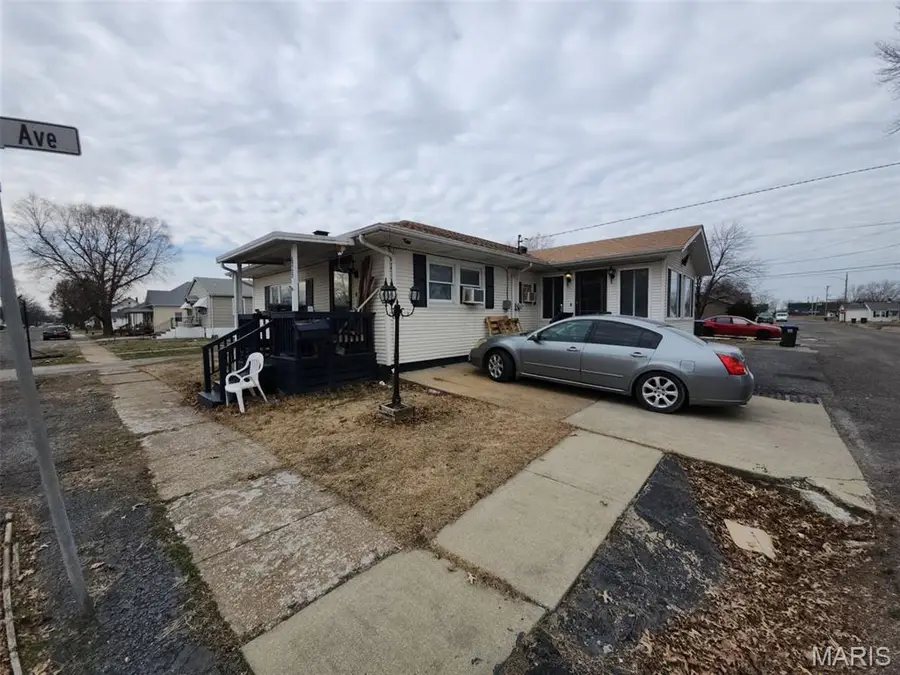 629 N 3rd Street, Dupo, IL 62239 - #3