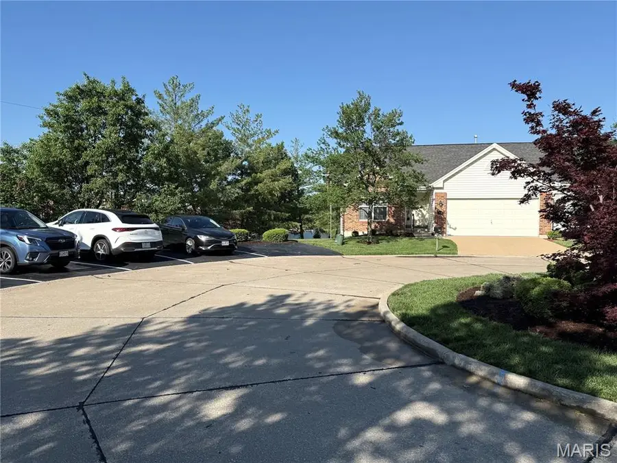 4900 Montford Drive, Tesson Ferry, MO 63128 - #2