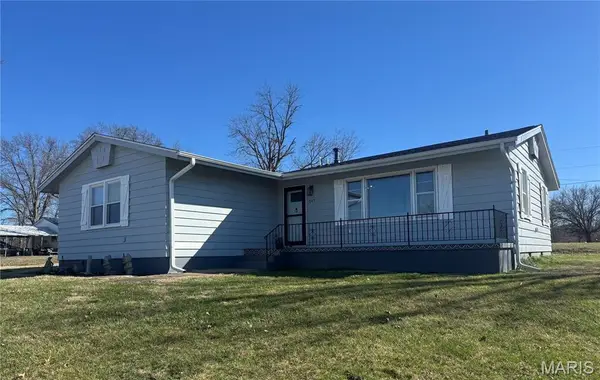 647 Dawson Drive, Paris, MO 65275