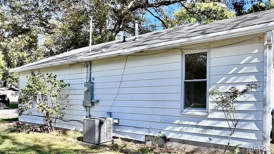 604 Kaskaskia Street, New Athens, IL 62264 - #2