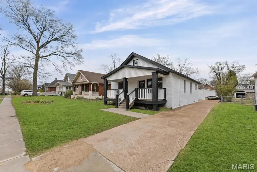 914 Ruskin Avenue, Edwardsville, IL 62025 - #2