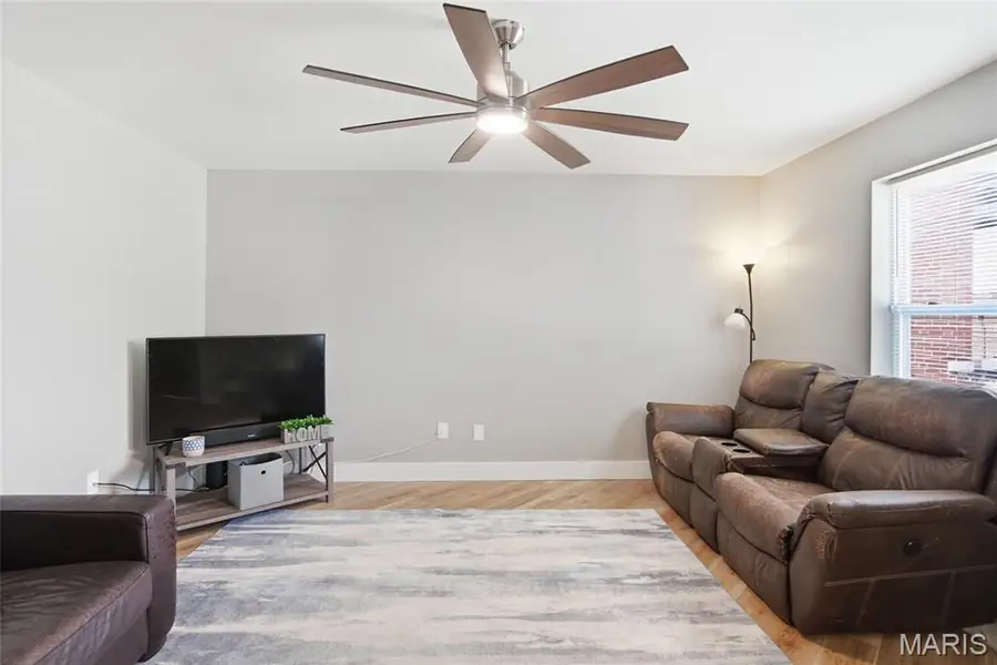 3024 Caroline Street, Saint Louis, MO 63104 - #2