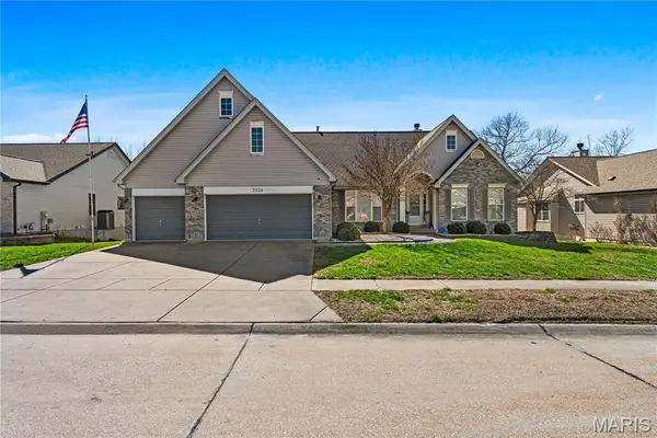 2326 Silver Lake Estates Drive, Pacific, MO 63069