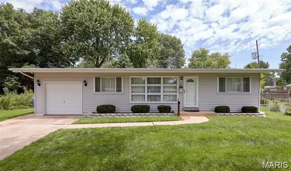 4 Fremont Court, Florissant, MO 63033