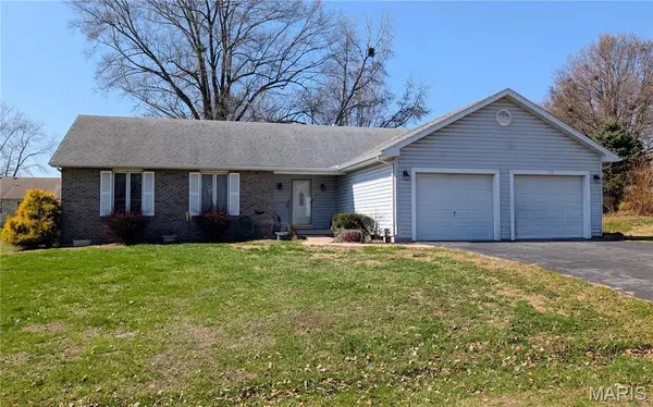 1175 San Juan Drive, Edwardsville, IL 62025