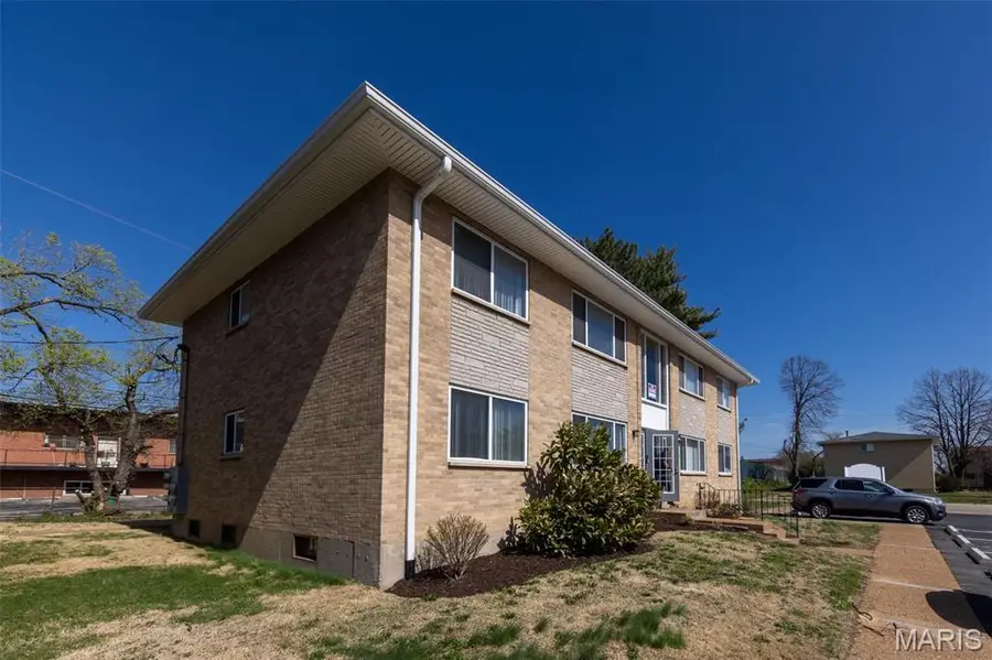 1 Bruce Drive, Florissant, MO 63031 - #2