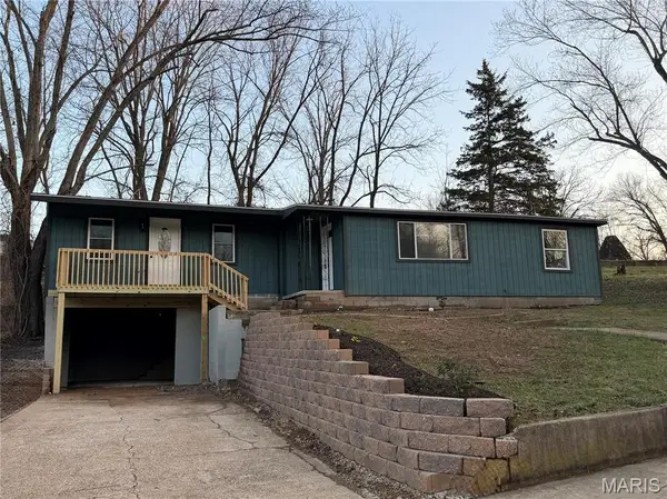 208 E High Street, Steelville, MO 65565