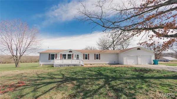 4050 Highway B, Bland, MO 65014