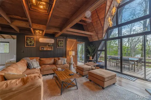 445 Foxfire Circle Drive, Innsbrook, MO 63390