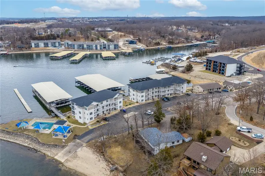 4935 Robins Circle #213, Osage Beach, MO 65065 - #3