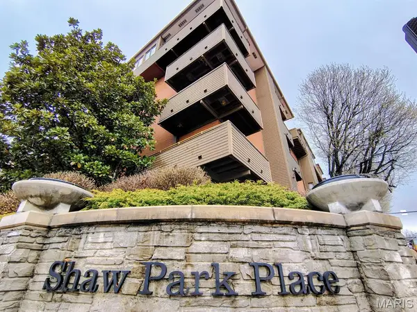 250 S Brentwood Boulevard #1B, Clayton, MO 63105