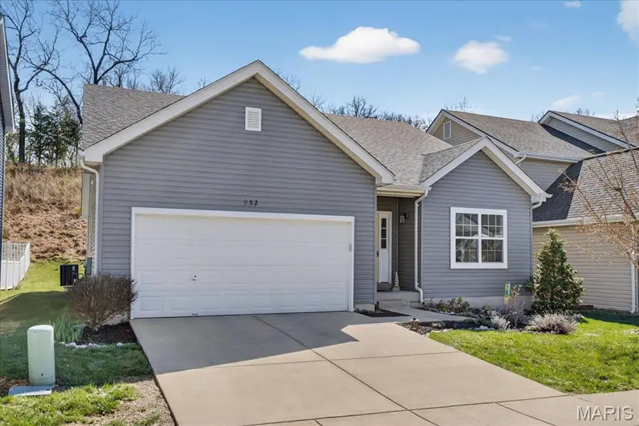 952 Meramec Grove Drive, Ballwin, MO 63021 - #2