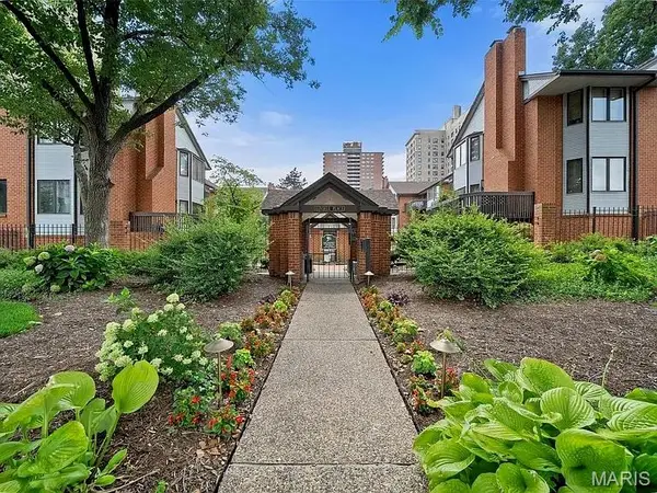 4454 Lindell Boulevard #27, St Louis, MO 63108