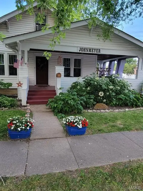 113 N 8th Street, Louisiana, MO 63353 - #1