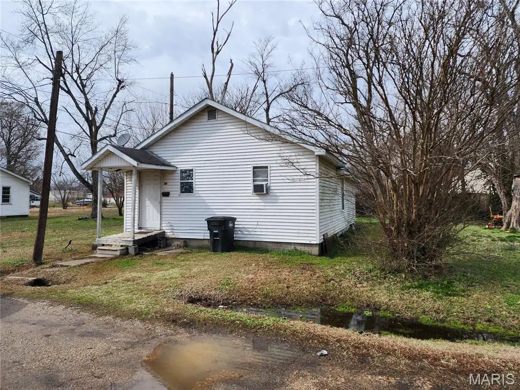 110 W South Street, Campbell, MO 63933 - #1