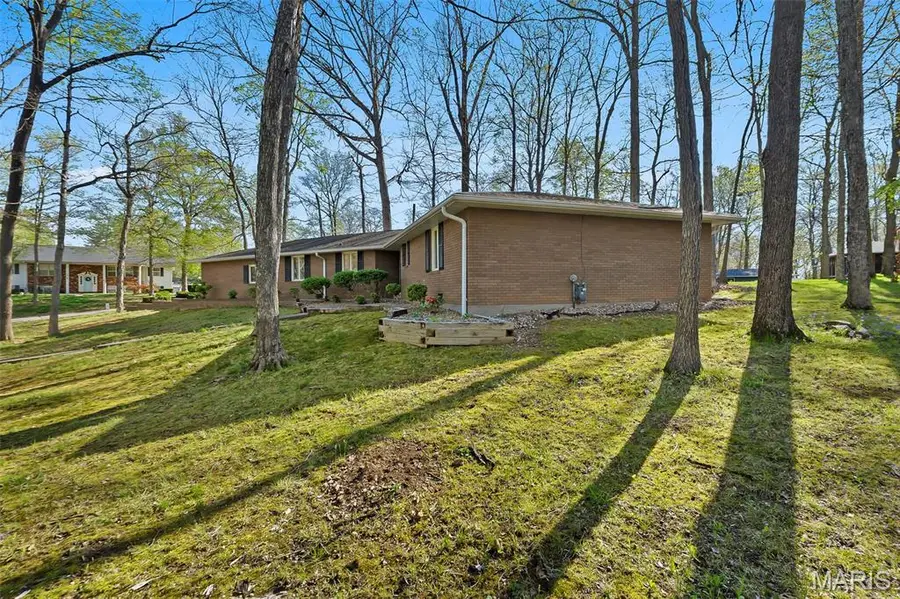 1206 Sioux Avenue, Jackson, MO 63755 - #3