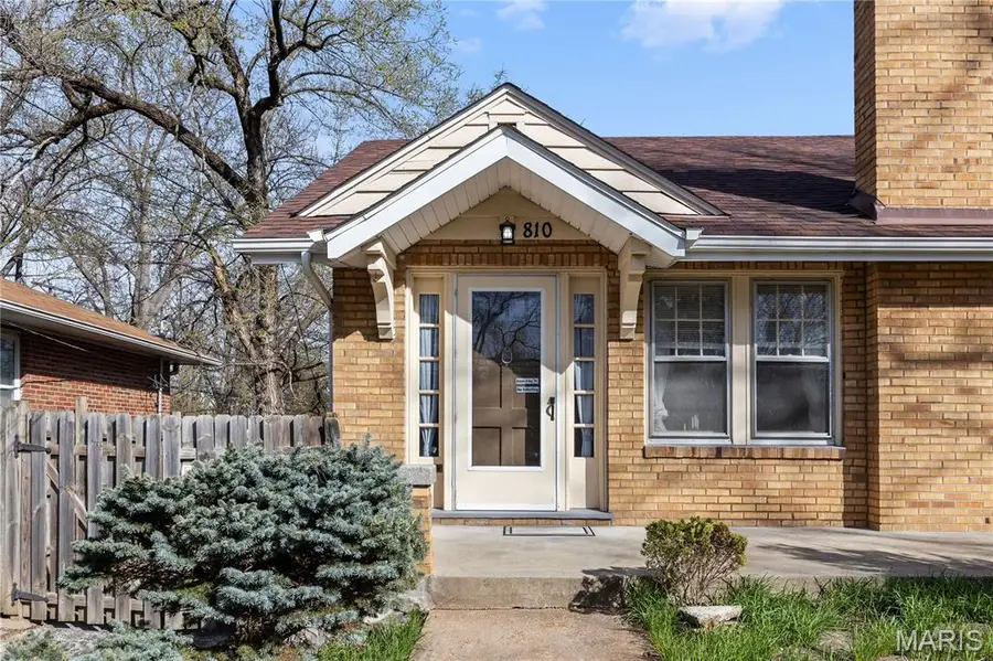 810 N Rock Hill Road, Rock Hill, MO 63119 - #2