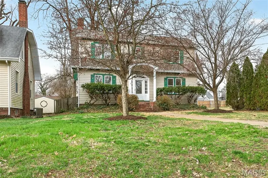 321 S Douglas Avenue, Belleville, IL 62220 - #3