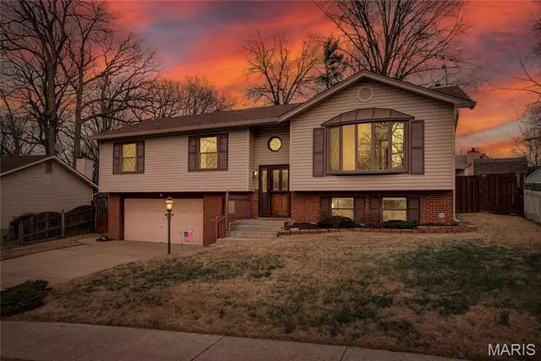 2262 Graystone Drive, St Charles, MO 63303