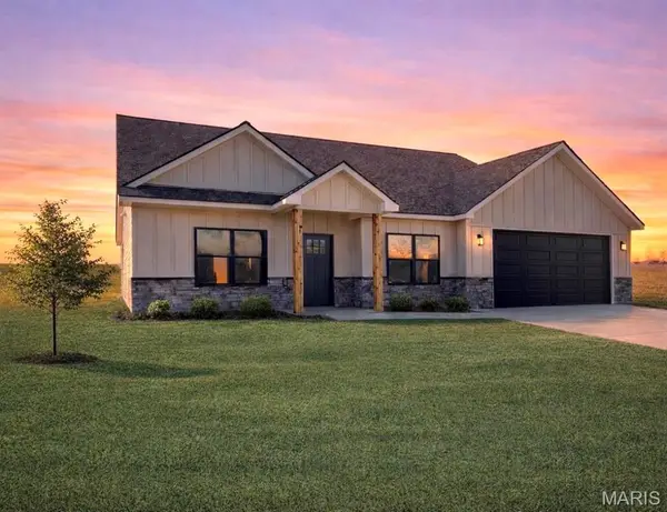 426 Honeysuckle Drive, Hannibal, MO 63401