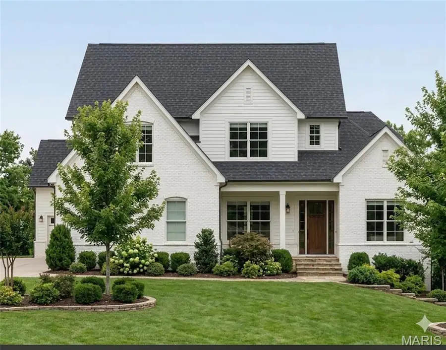 556 Graeser Road, Creve Coeur, MO 63141 - #2