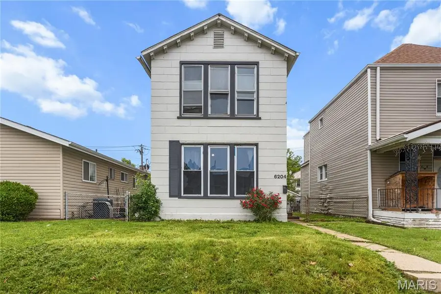 6204 Vermont Avenue, Saint Louis, MO 63111 - #2