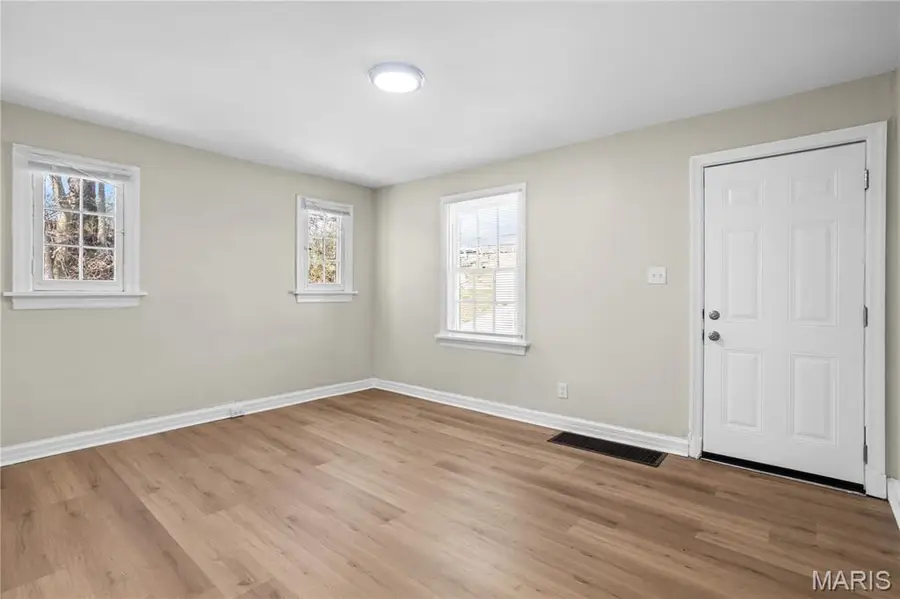 8320 Lucas And Hunt Road, Saint Louis, MO 63136 - #3