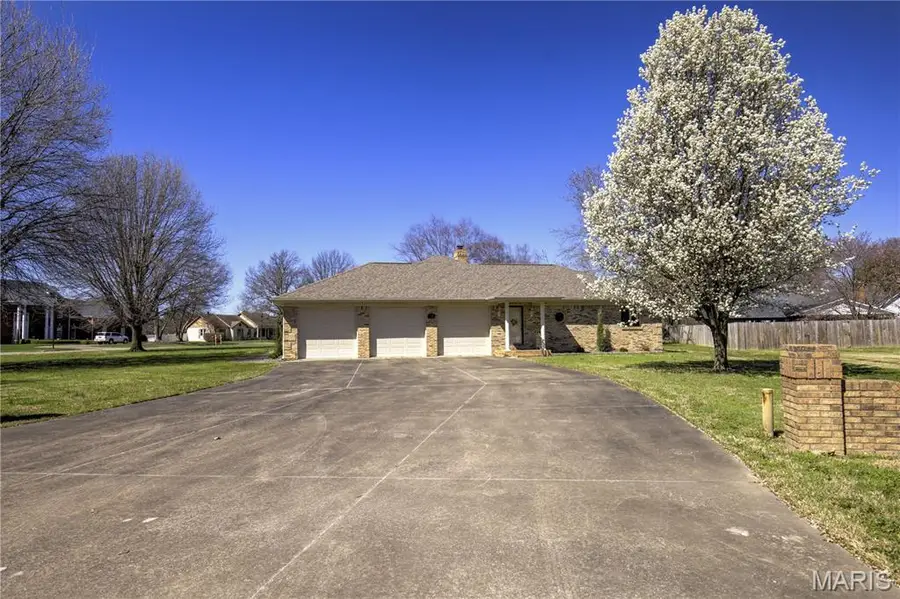 118 Greenbriar Drive, Sikeston, MO 63801 - #2