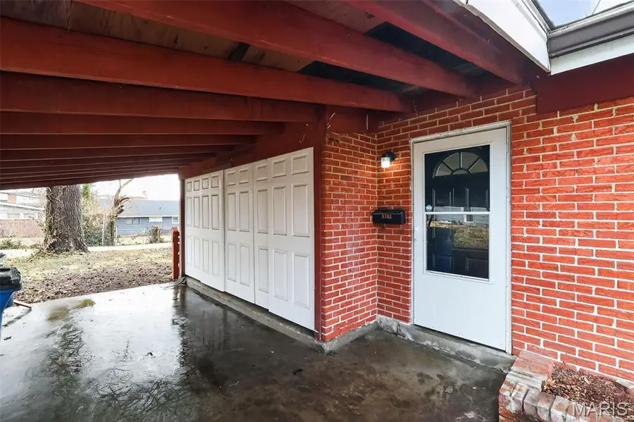 8302 Woodhurst Drive, Berkeley, MO 63134 - #2