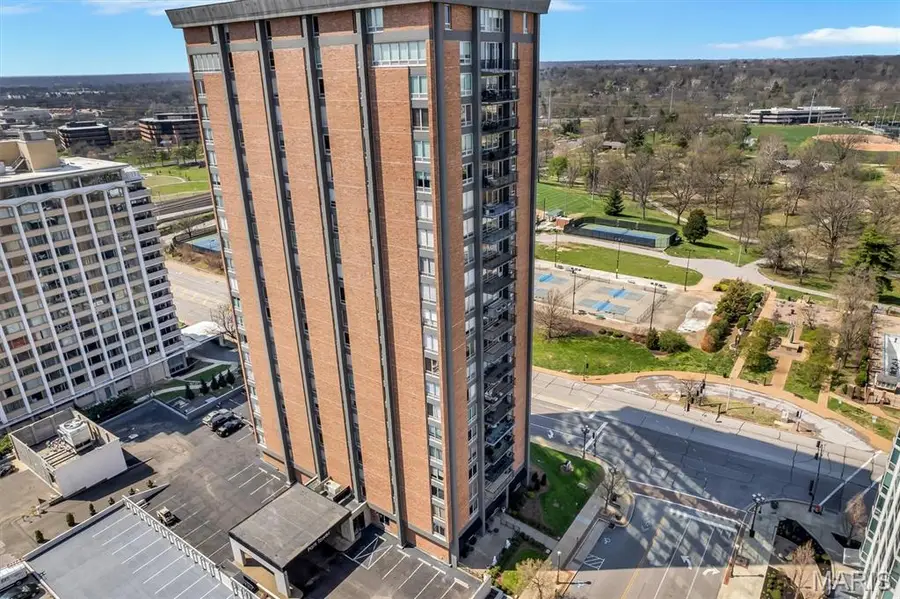 200 S Brentwood Boulevard #2F, Clayton, MO 63105 - #2