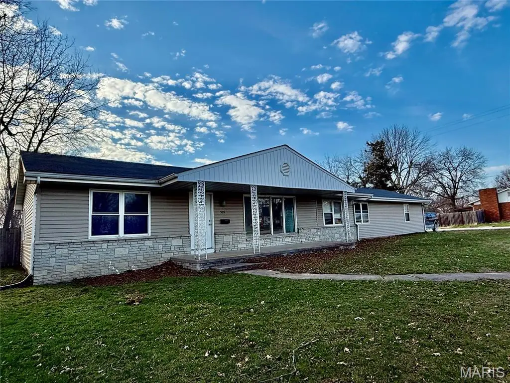 505 W Walsh Street, Montgomery City, MO 63361 - #1
