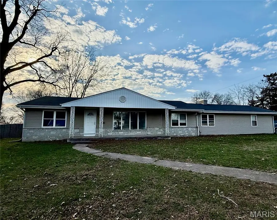 505 W Walsh Street, Montgomery City, MO 63361 - #2