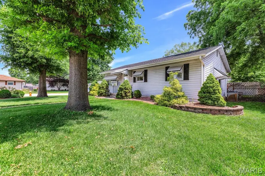 3240 Aubrey Avenue, Granite City, IL 62040 - #3