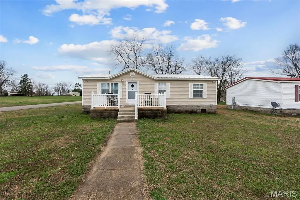 331 Chester Street, Benton, MO 63736 - #1
