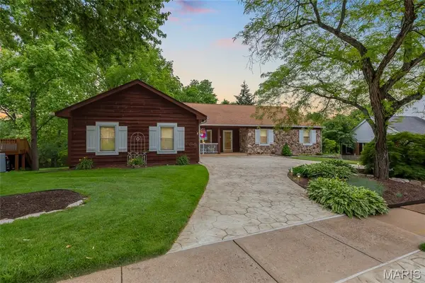 1334 Rusticview Drive, Ballwin, MO 63011