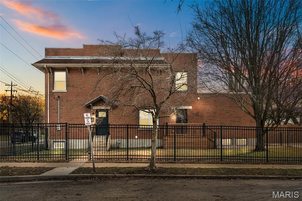 4400 Norfolk Avenue, Saint Louis, MO 63110 - #1